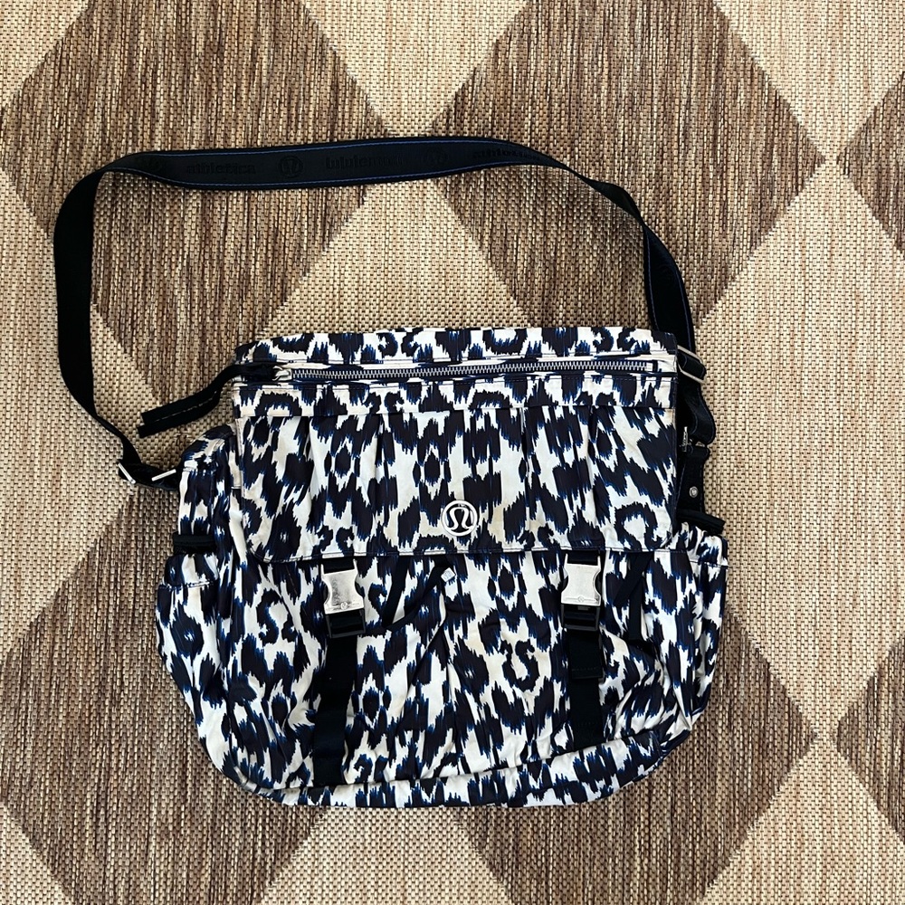 Lululemon Travel Bag